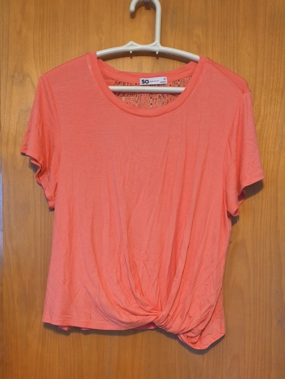 SO Coral Twist-Front Short Sleeve Tee